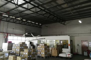 Warehouse cum office Hicom Glenmarie