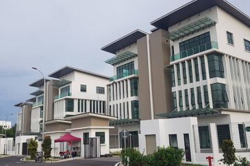 Semi D Factory Glenmarie