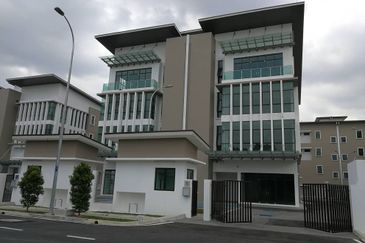 Semi D Factory Glenmarie