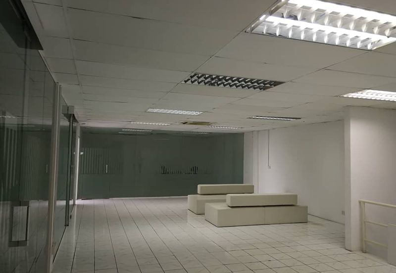 2.5 storey semi D factory Temasya Glenmarie