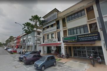 End lot shop office Accentra Glenmarie