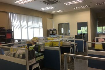 Semi d factory cum office Bukit Jelutong