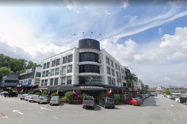 Corner office lot Bandar Puteri Puchong