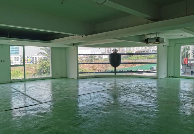 Corner office lot Bandar Puteri Puchong