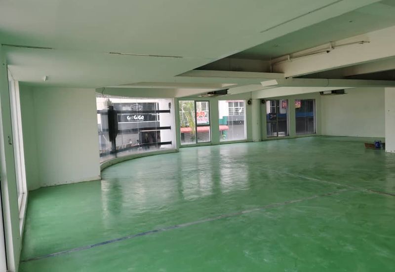 Corner office lot Bandar Puteri Puchong