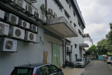 Detached factory / warehouse Hicom Glenmarie
