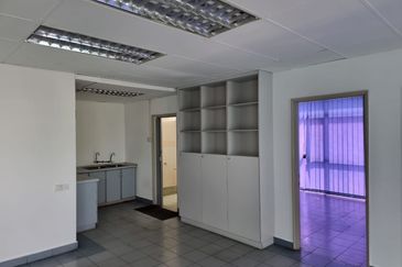 Semi D Factory Temasya Glenmarie