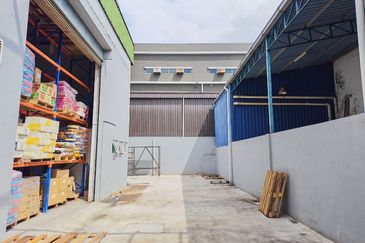 Bandar Pinggiran Subang