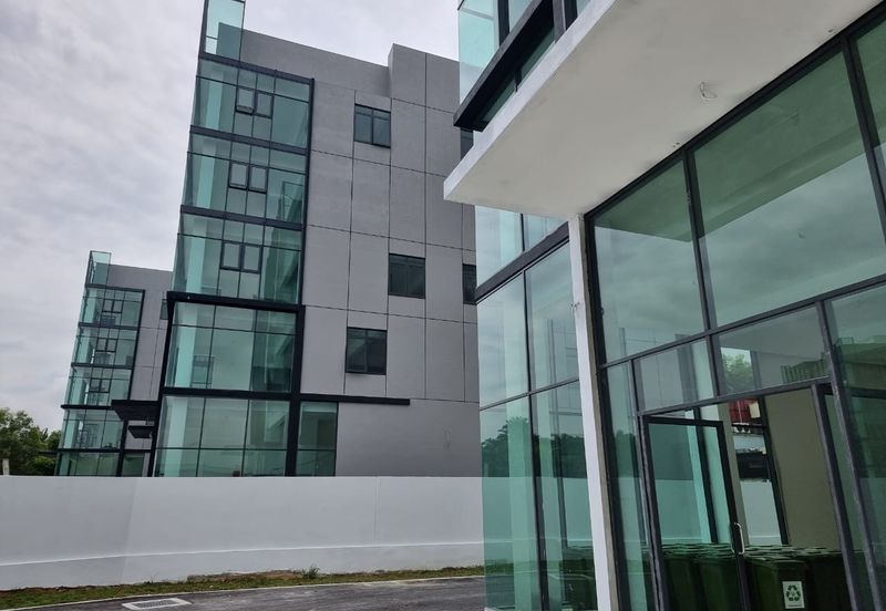 Semi D factory Glenmarie