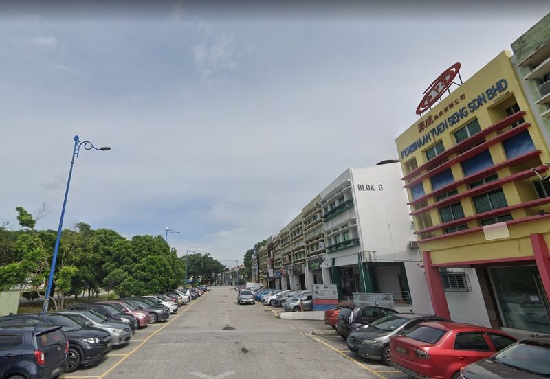 3.5 story shop office Ara Damansara