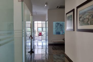 Semi D factory Bukit Jelutong, seksyen u8, Shah Alam