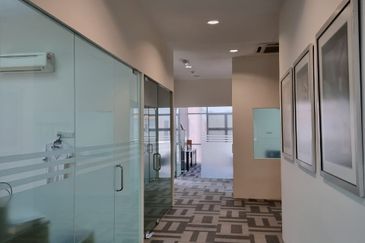 Semi D factory Bukit Jelutong, seksyen u8, Shah Alam