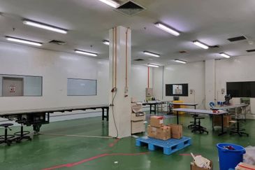 Factory / warehouse Glenmarie