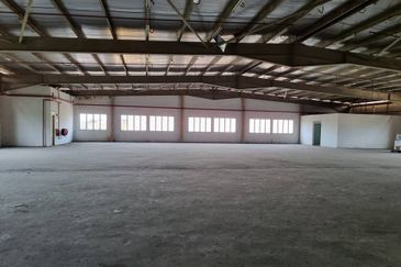 Factory / warehouse Kota Damansara