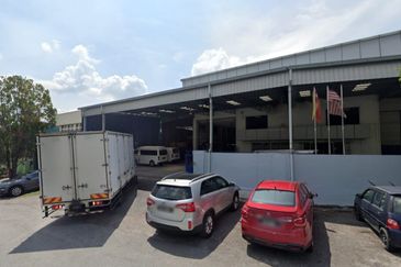 Semi-D Factory Shah Alam