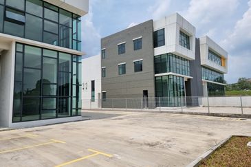 Corner factory Bandar Rawang