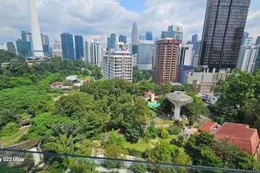 Suasana Bukit Ceylon