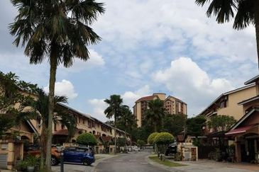 Villamas Condominium