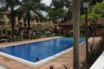 Villamas Condominium