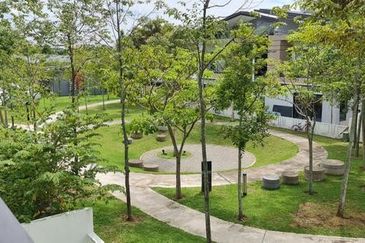 Bandar Tropicana Aman