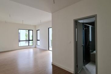 Bandar Tropicana Aman