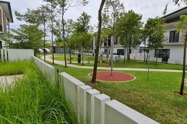 Bandar Tropicana Aman