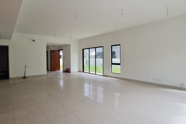 Bandar Tropicana Aman