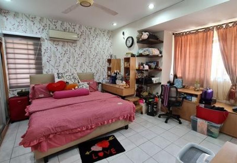 Jalan Spektrum U16 @ Taman Bukit Subang