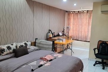 Jalan Spektrum U16 @ Taman Bukit Subang