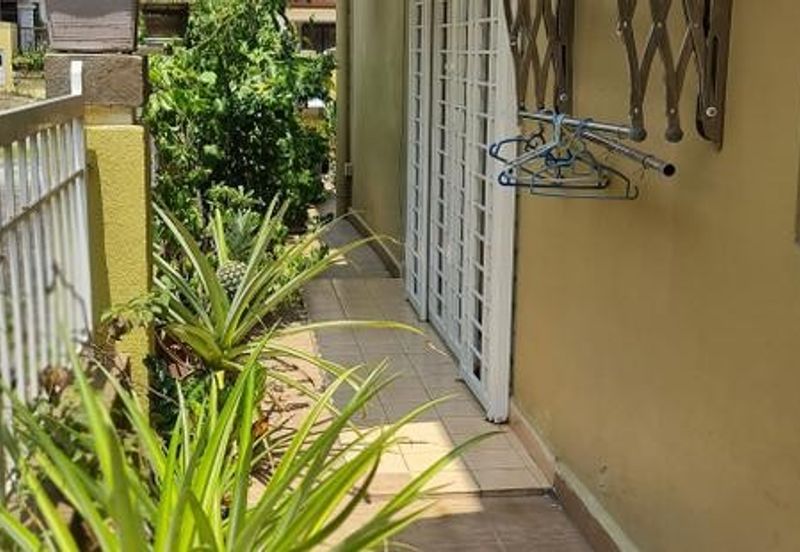 Jalan Spektrum U16 @ Taman Bukit Subang