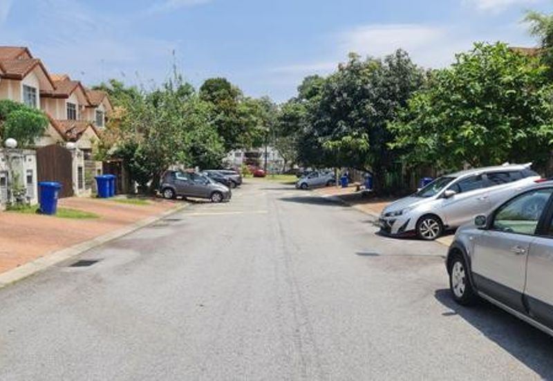 Jalan Spektrum U16 @ Taman Bukit Subang