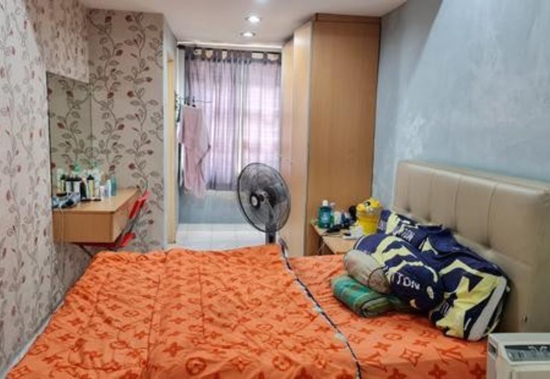 Jalan Spektrum U16 @ Taman Bukit Subang