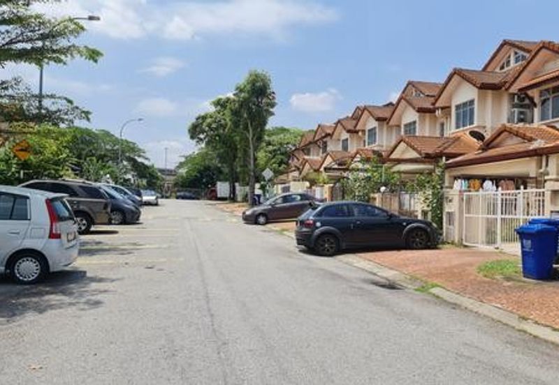 Jalan Spektrum U16 @ Taman Bukit Subang