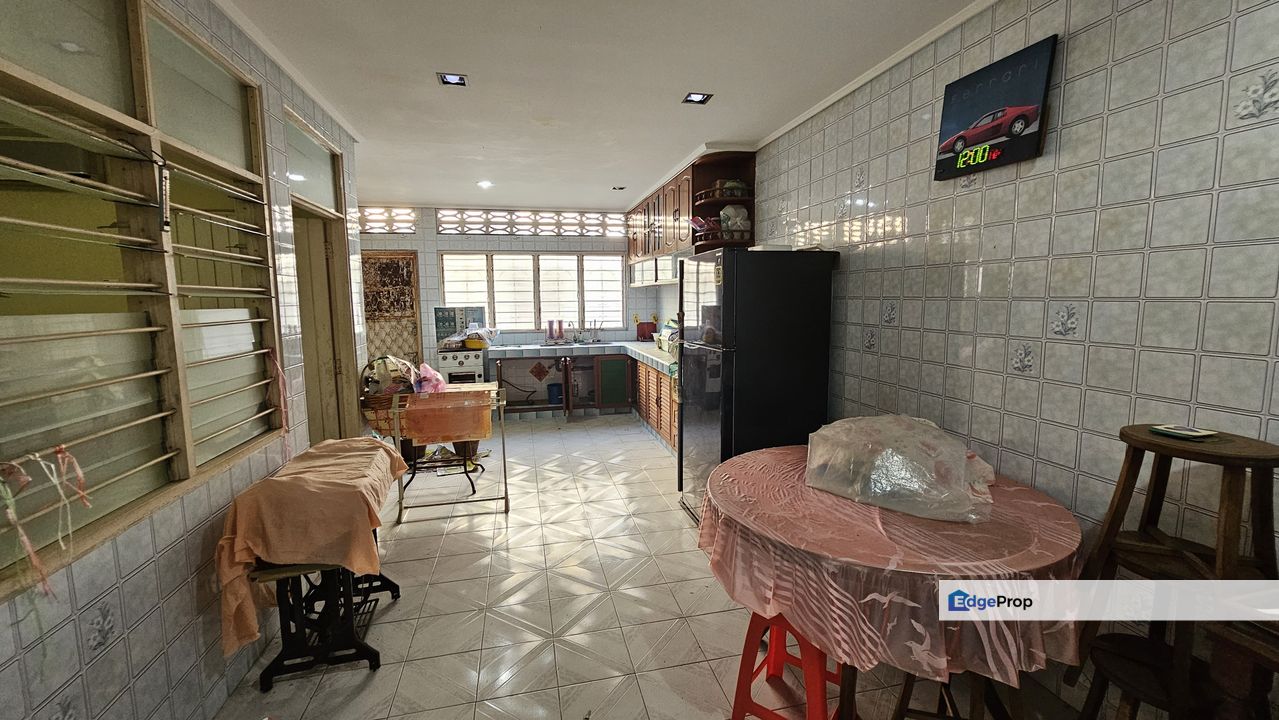 TAIPING Tmn Marisa renovated 2 storey linkhouse , Perak, 