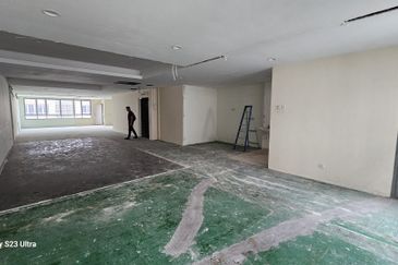 Dana 1 Commercial Centre