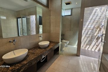 The Residence, Mont Kiara