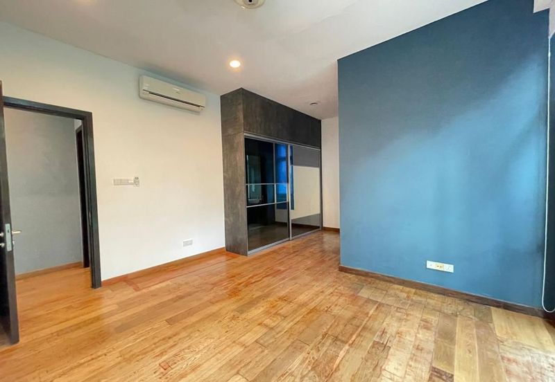 The Residence, Mont Kiara