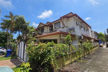 Jalan Spektrum U16 @ Taman Bukit Subang