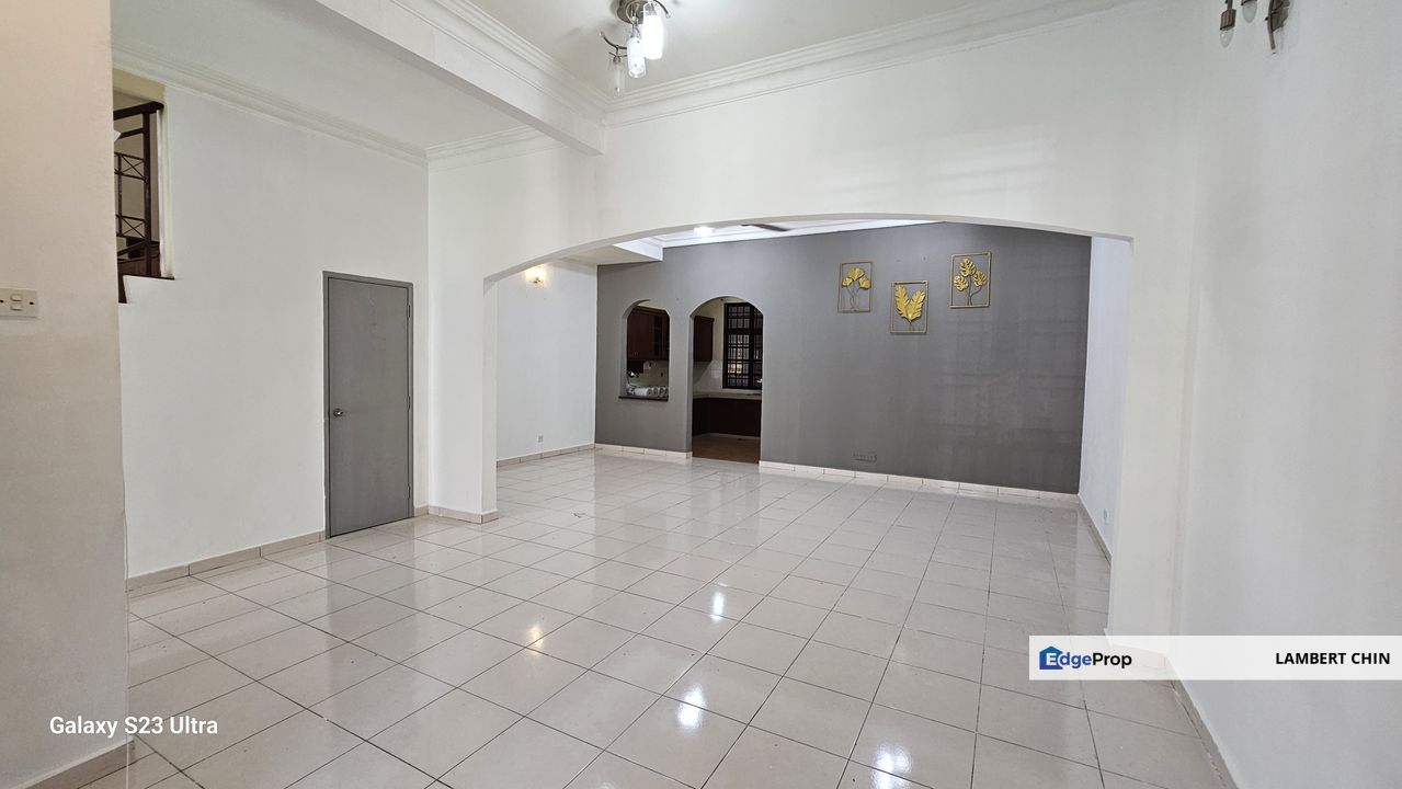 DAMANSARA EMAS well renovated 2storey linkhouse , Selangor, Kota Damansara