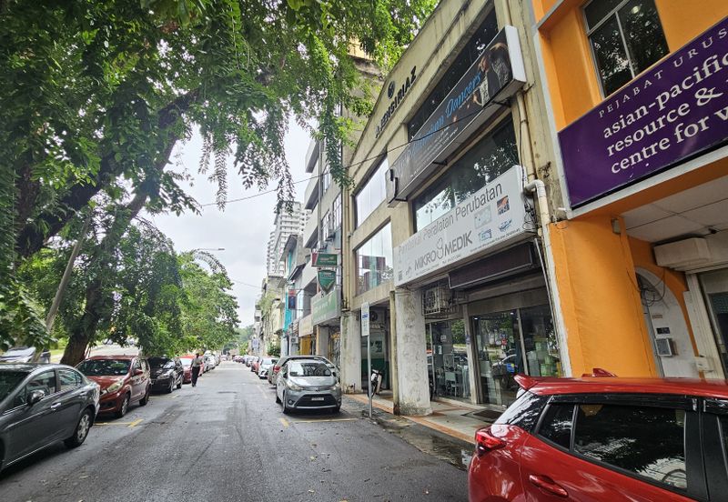 Brickfields Jalan Scott.. 2 adjoining shop houses 