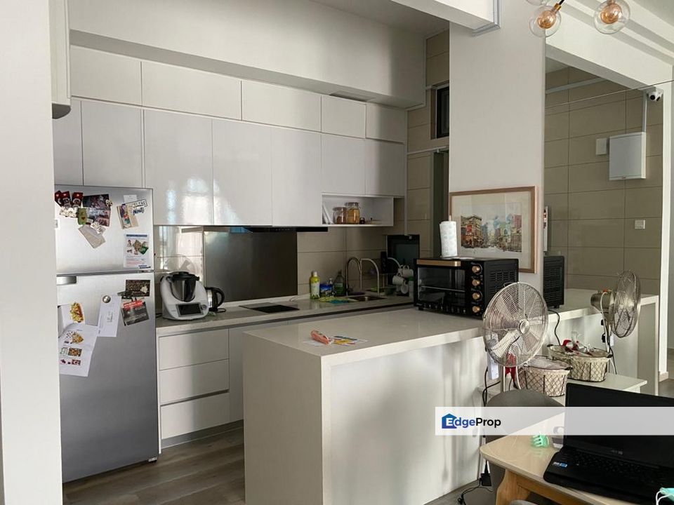 PJ MIDTOWN high floor well renovated residence , Selangor, Petaling Jaya