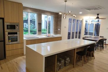 Desa ParkCity (Adora)