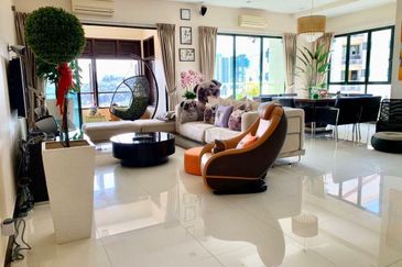 Desa ParkCity (Nadia Parkfront Condominium)