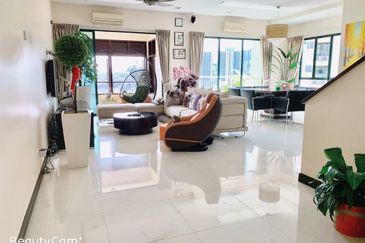 Desa ParkCity (Nadia Parkfront Condominium)