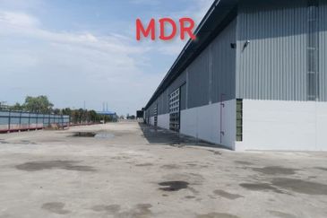 West Port, Pulau Indah