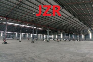 West Port, Pulau Indah