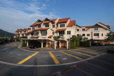 Desa ParkCity (Adora)