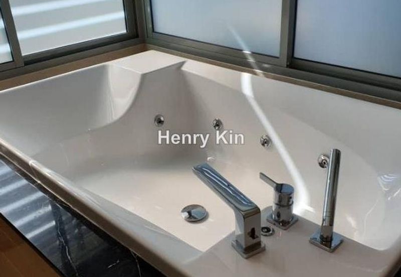 10 Mont Kiara (MK10)