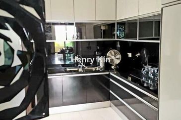 Desa ParkCity (Nadia Parkfront Condominium)