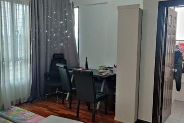 Desa ParkCity (Nadia Parkfront Condominium)